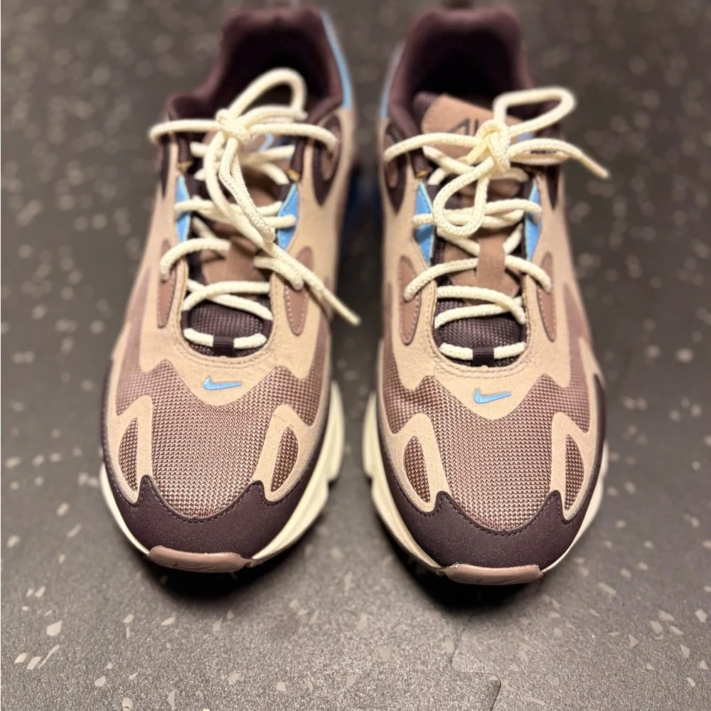 Nike Women’s Sneakers - Brown and Blue - Picture 4 of 7